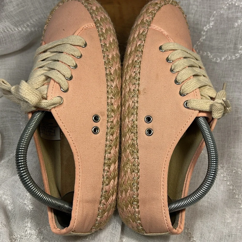 NWOT EMU espadrille leather flats